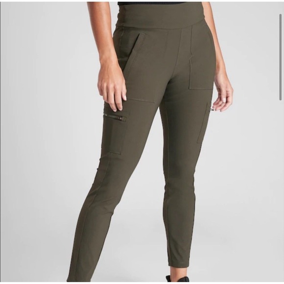 Athleta Pants - Athleta Headlands Hybrid Cargo Pants Athleisure stretch Olive Grey Womens Sz 4